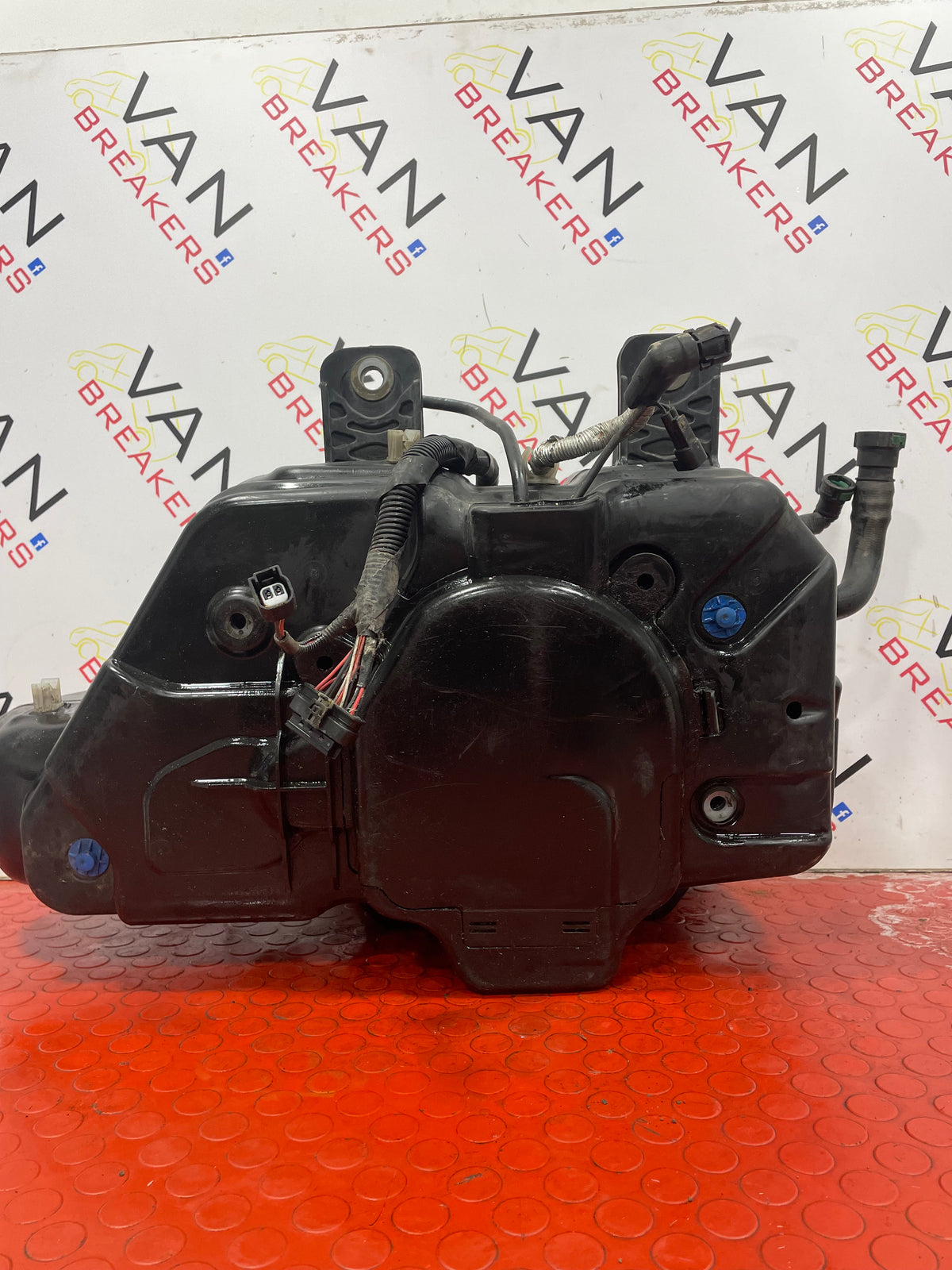 Ford Transit Custom/MK8 2.0 ADBLUE TANK COMPLETE WITH PUMP 2017/2023 P/N GK215J228AH/GK215J229AD