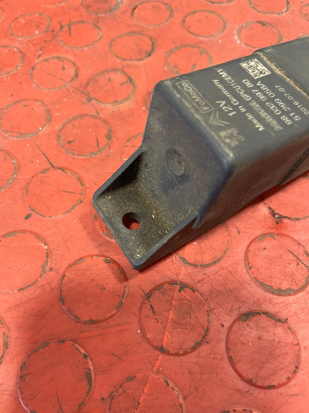 Citroen Berlingo/Peugeot Partner GLOW PLUG RELAY 1.6 2013-2018 P/N 9803299780