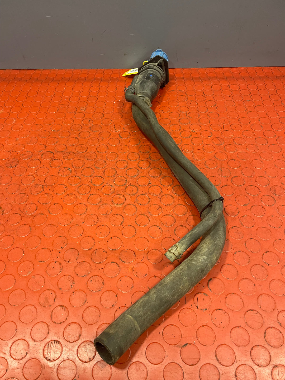Renault Trafic/Vauxhall Vivaro ADBLUE TANK FILLER PIPE 2015-2019 MK3 1.6 P/N 93458613 - 1