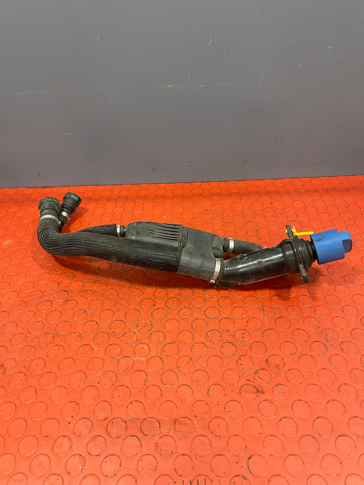 Volkswagen Transporter T6 ADBLUE FILLER PIPE 2.0 2016-2024 P/N 7E0131965
