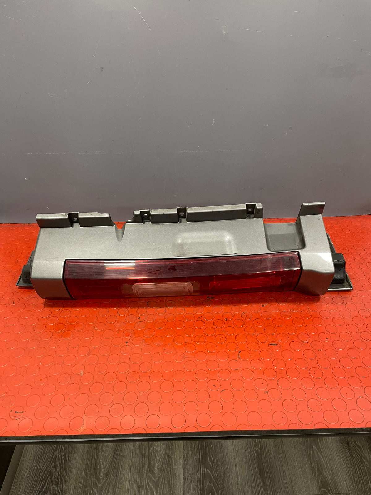 Renault Trafic/ Vauxhall Vivaro/ NV Primastar REAR TAILLIGHT ASSEMBLY MK2 2014-2019 P/N 265A66978