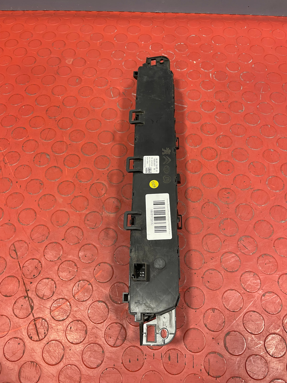 Citroen Dispatch/Peugeot Expert/Vauxhall Vivaro/Toyota Proace/Fiat Scudo HEATER CONTROL UNIT WITH AIR CONDITIONING 2016-2023 P/N 98081722ZD