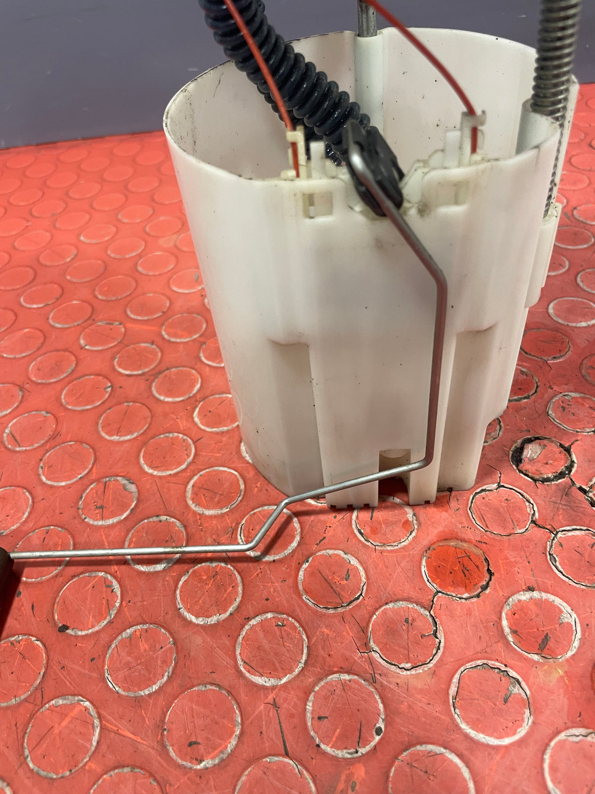 Ford Transit Connect FUEL SENDER / FUEL PUMP 1.6 2013-2021 P/N DV619275AA