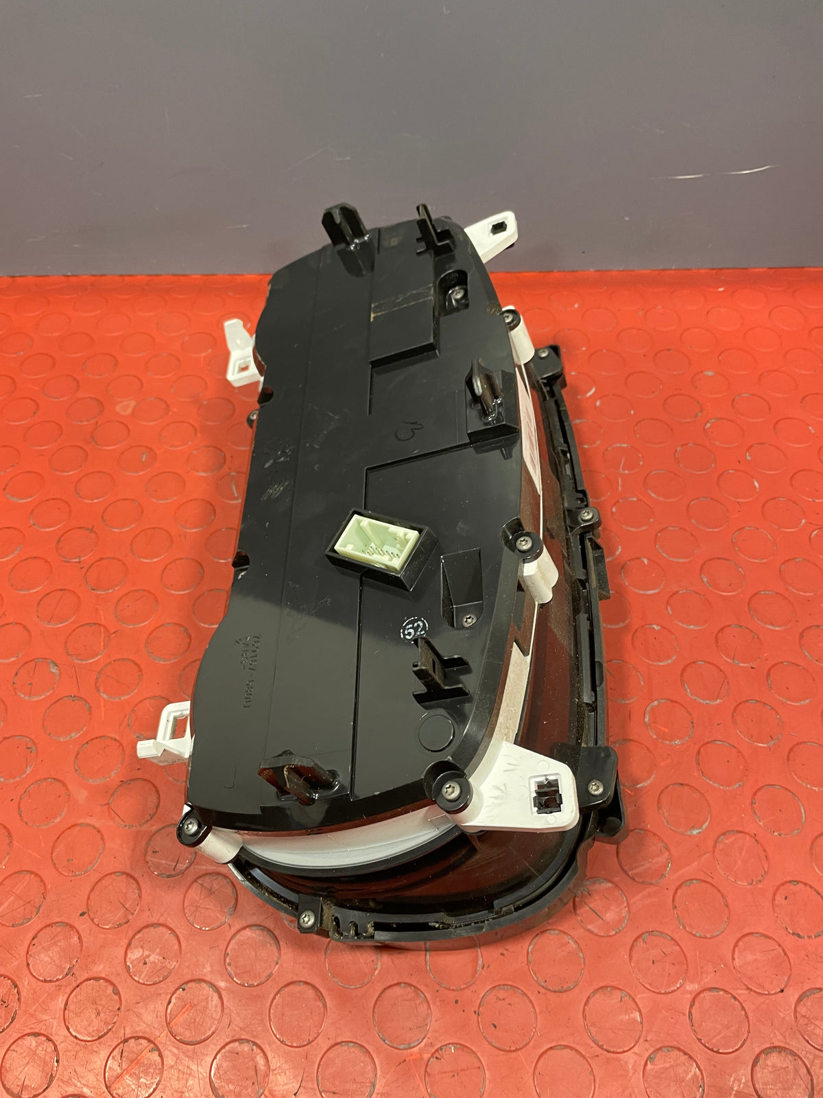 Citroen Dispatch/Peugeot Expert/Vauxhall Vivaro/Toyota Proace/Fiat Scudo DASH CLOCKS INSTRUMENT CLUSTER PANEL 2016-2024 P/N 9831168880
