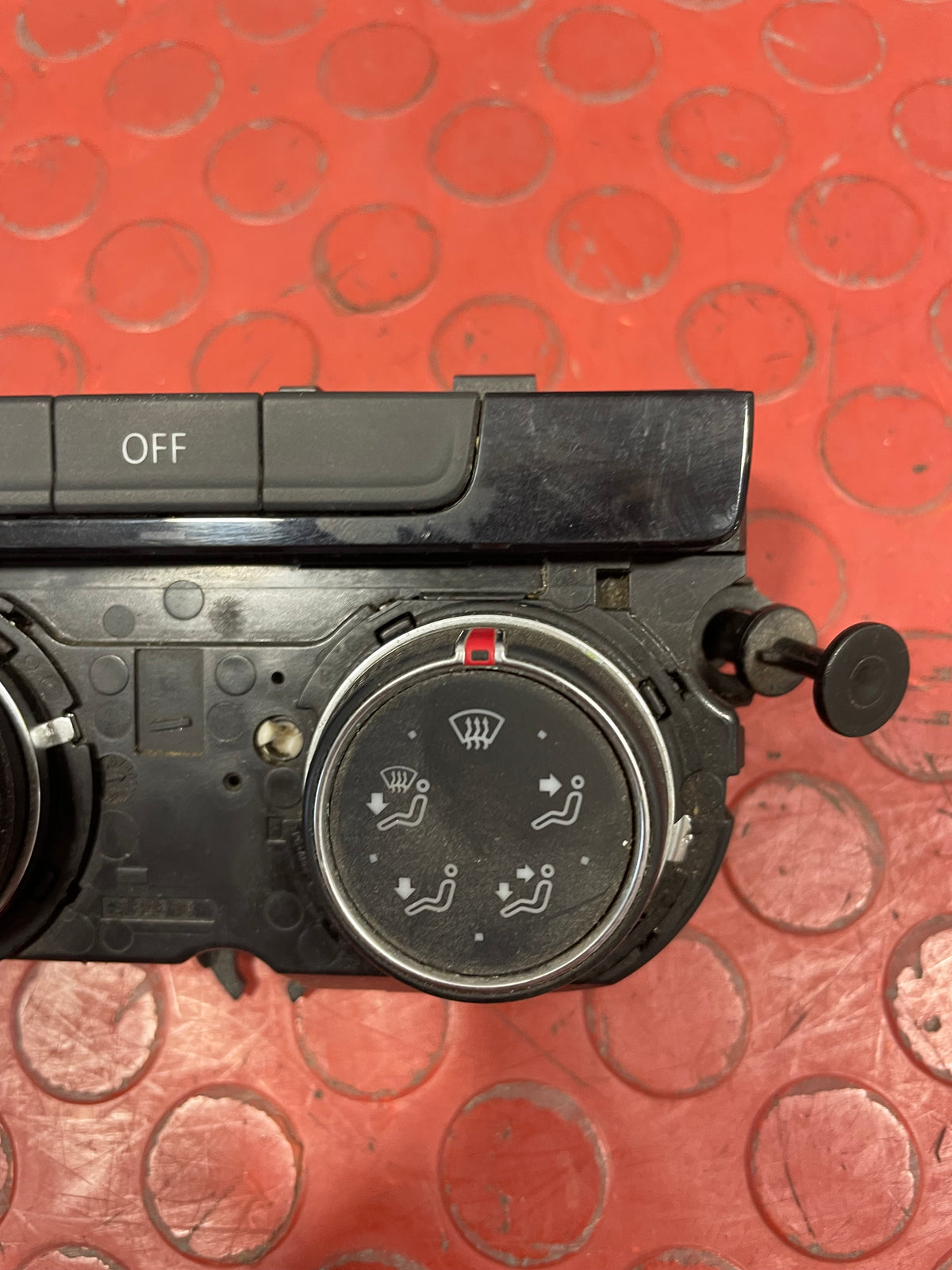 Volkswagen Golf HEATER CONTROLS WITH AC MK7 2013-2020 P/N 5G0907426