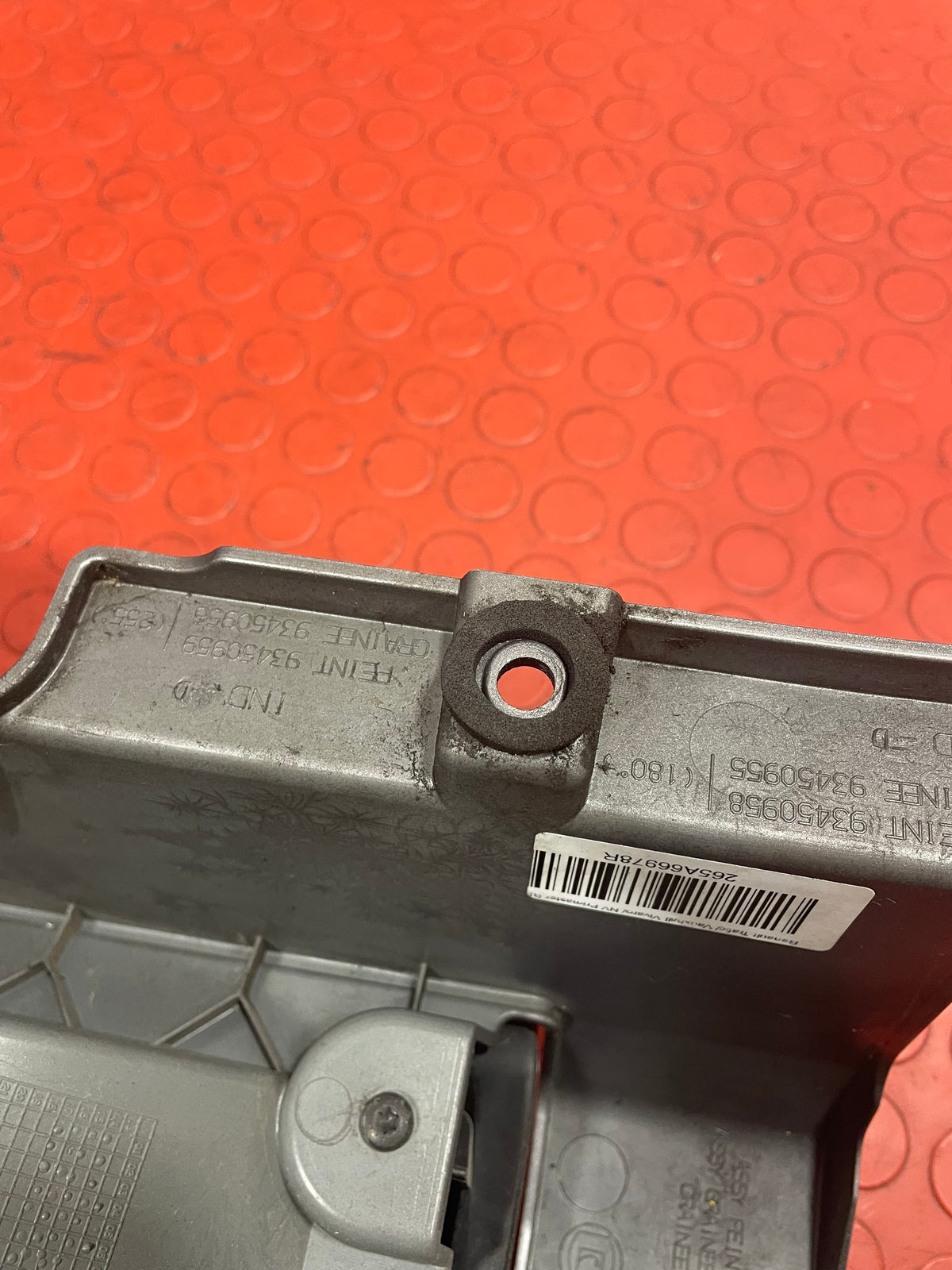 Renault Trafic/ Vauxhall Vivaro/ NV Primastar REAR TAILLIGHT ASSEMBLY MK2 2014-2019 P/N 265A66978