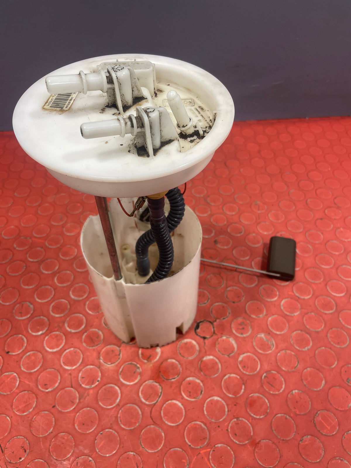 Ford Transit Connect FUEL SENDER / FUEL PUMP 1.6 2013-2021 P/N DV619275AA