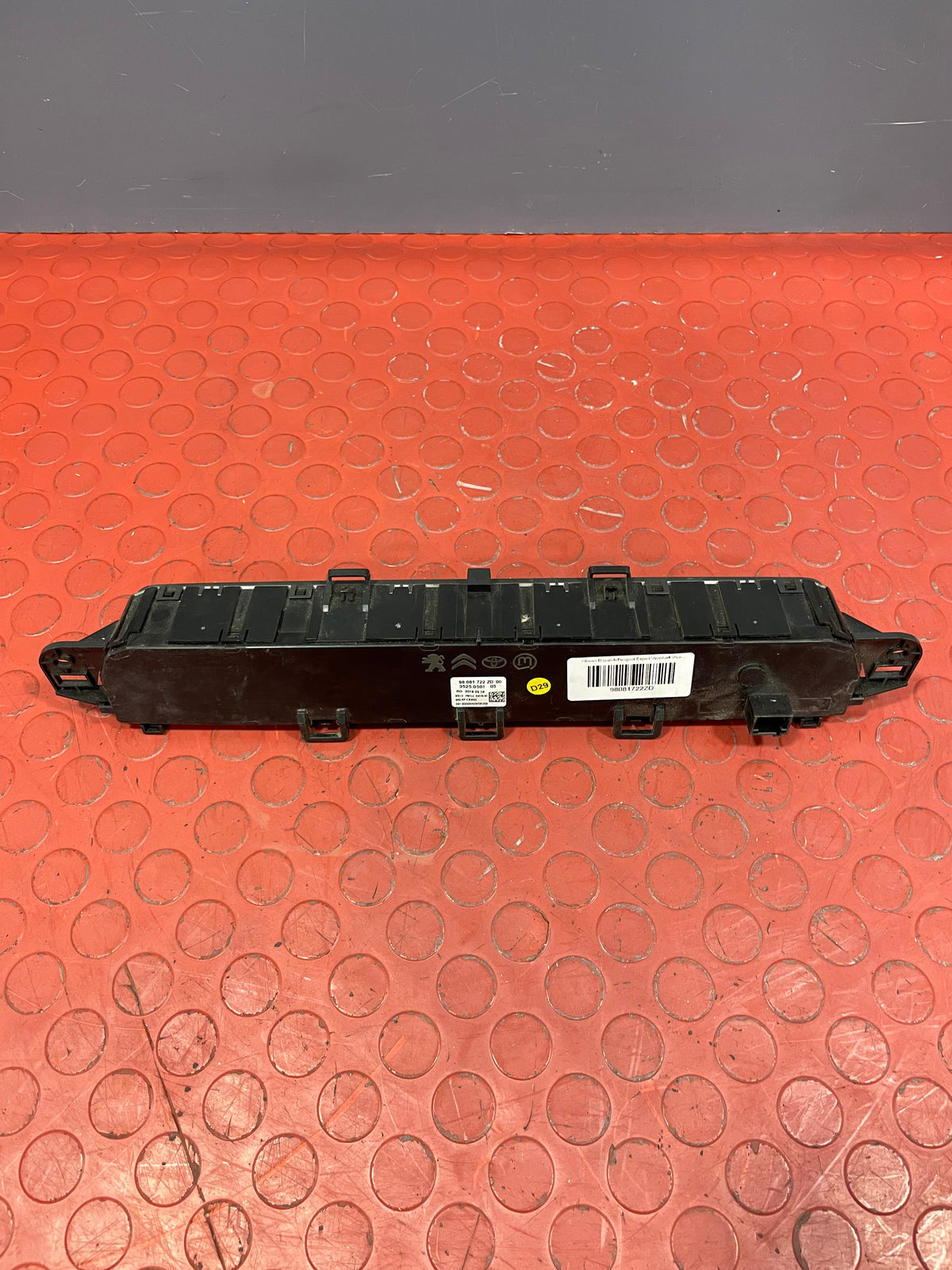 Citroen Dispatch/Peugeot Expert/Vauxhall Vivaro/Toyota Proace/Fiat Scudo HEATER CONTROL UNIT WITH AIR CONDITIONING 2016-2023 P/N 98081722ZD