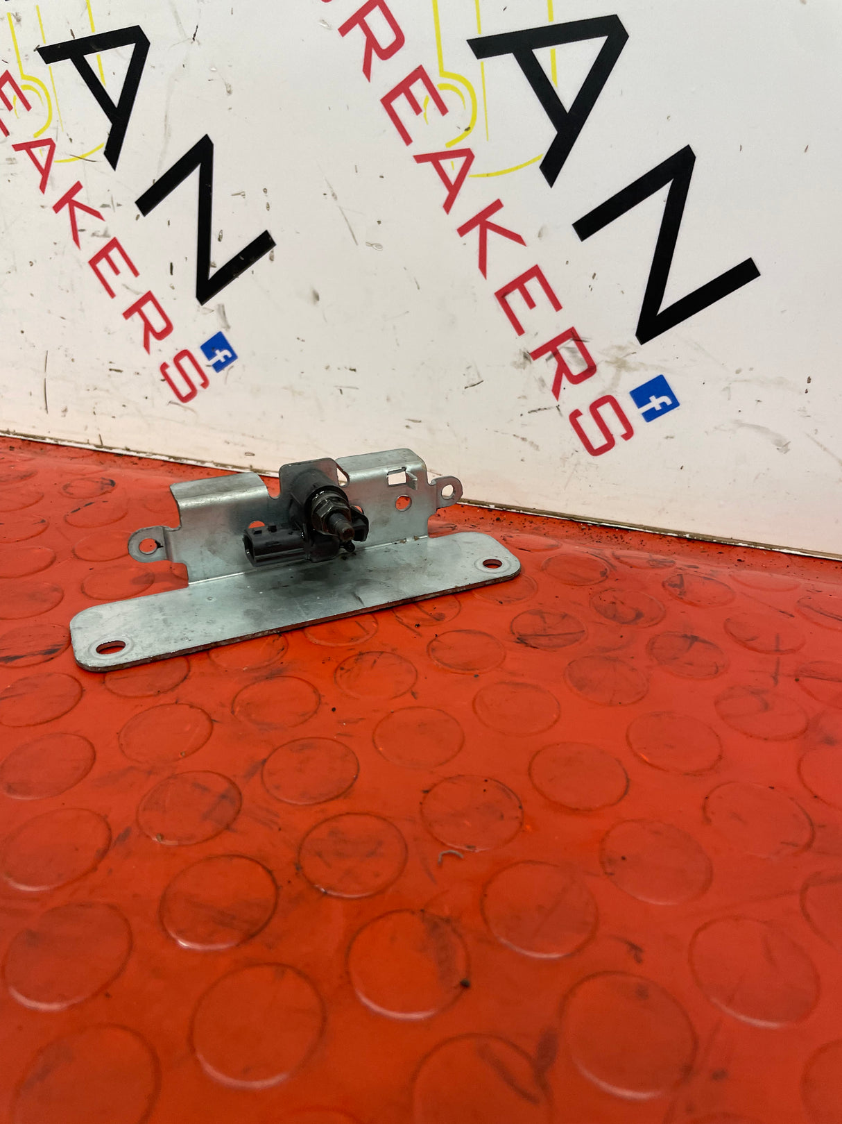 Nissan Navara AIRBAG SENSOR   2017 2.3L  P/N 988303JA0A