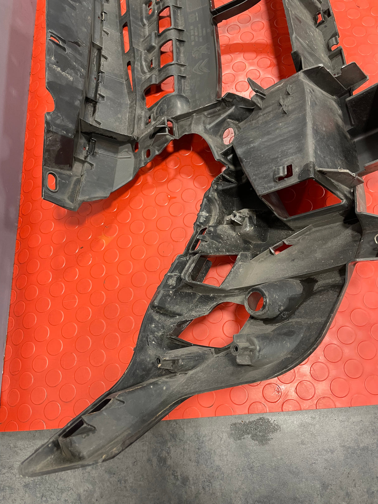 Citroen Dispatch/ Peugeot Expert/ Toyota Proace/ Vauxhall Vivaro(19) FRONT BUMPER SUPPORT  2017-2023  P/N 9810895080 / BR15400