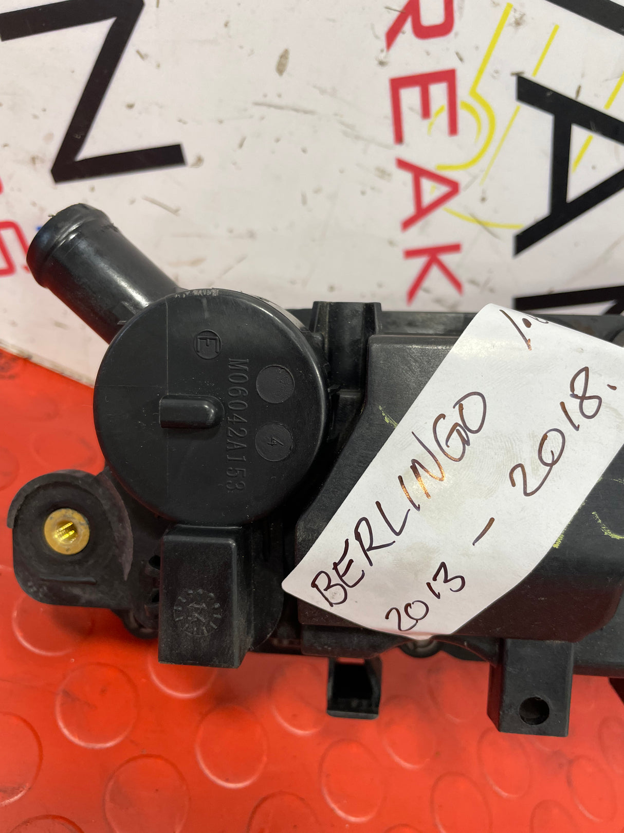 Peugeot Partner Citroen Berlingo CYLINDER HEAD VALVE COVER 1.6 HDi 8V 2013-2018  P/N 9688939180- 1