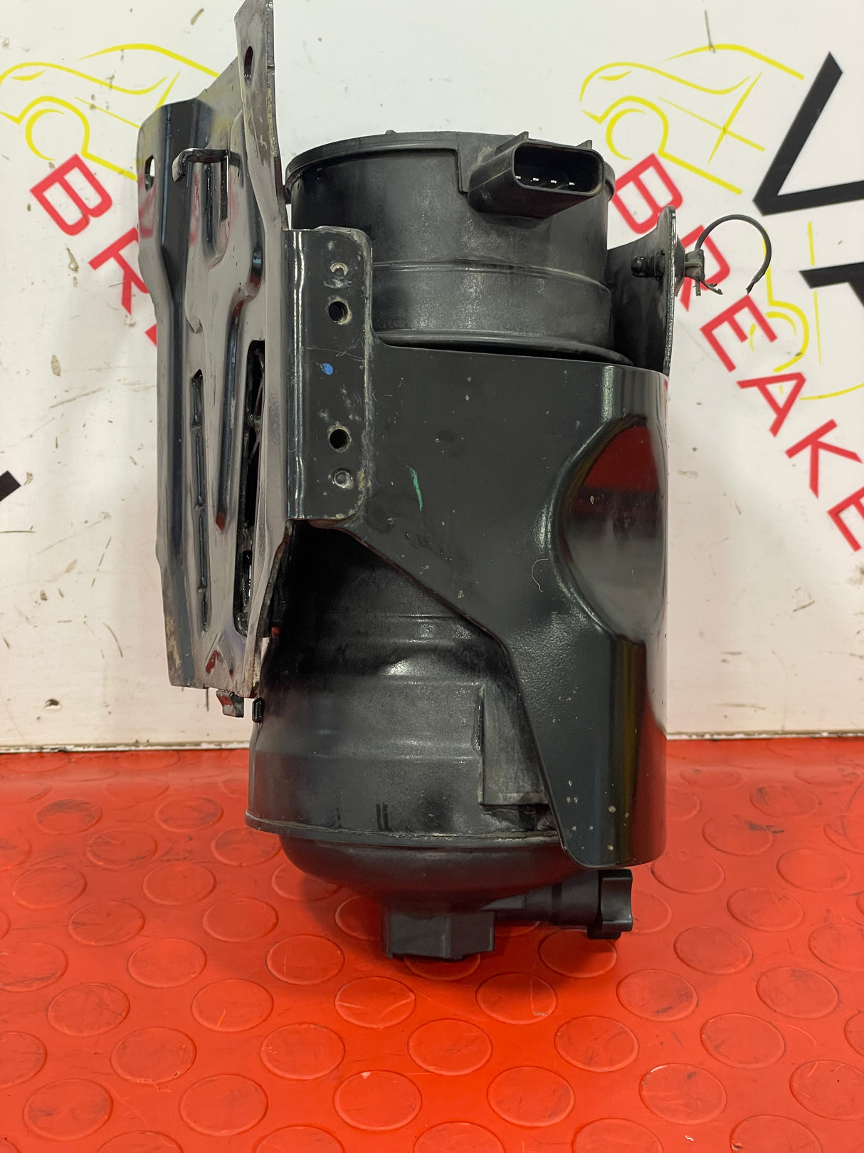 Ford Transit Tipper FUEL FILTER AND HOUSING RWD 2.0TDCI 2018-2023  P/N GK219155AD