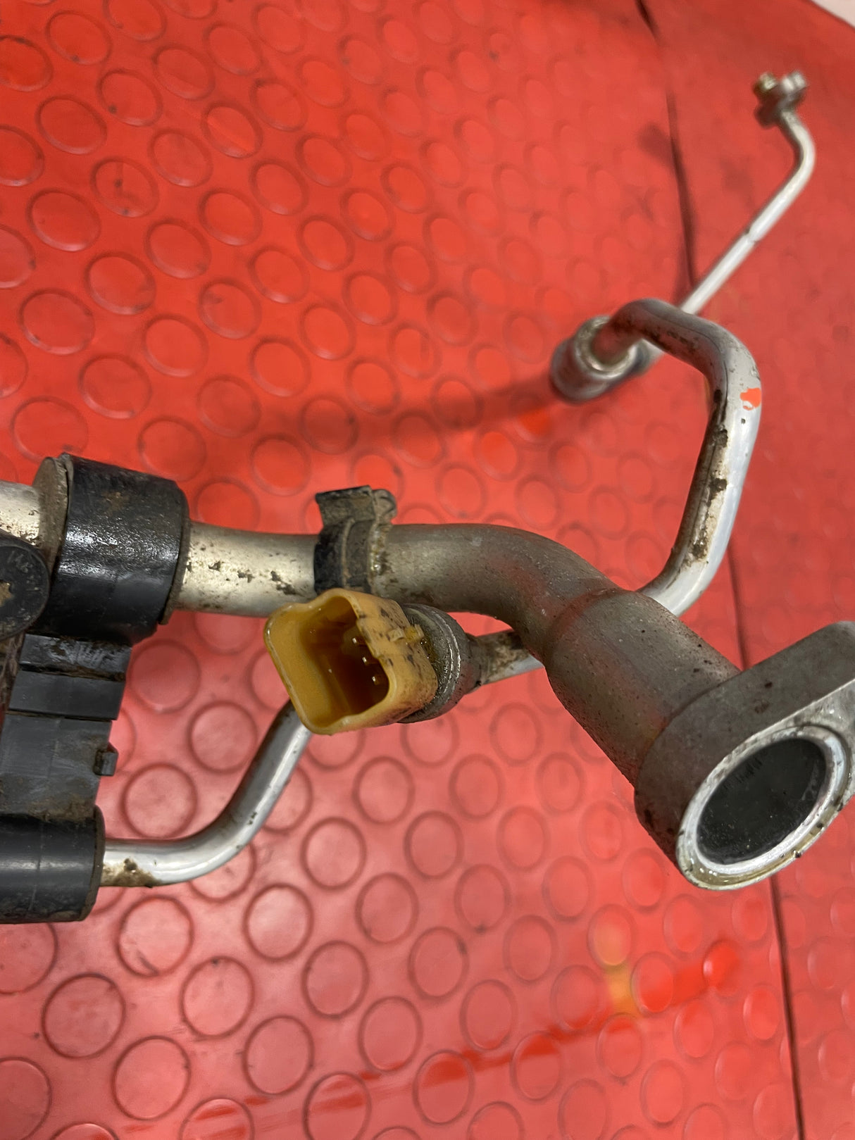 Citroen Berlingo/Peugeot Partner/Vauxhall Combo/Toyota Proace City AIR CONDITIONING PIPES 2019-2024 P/N 9831702180