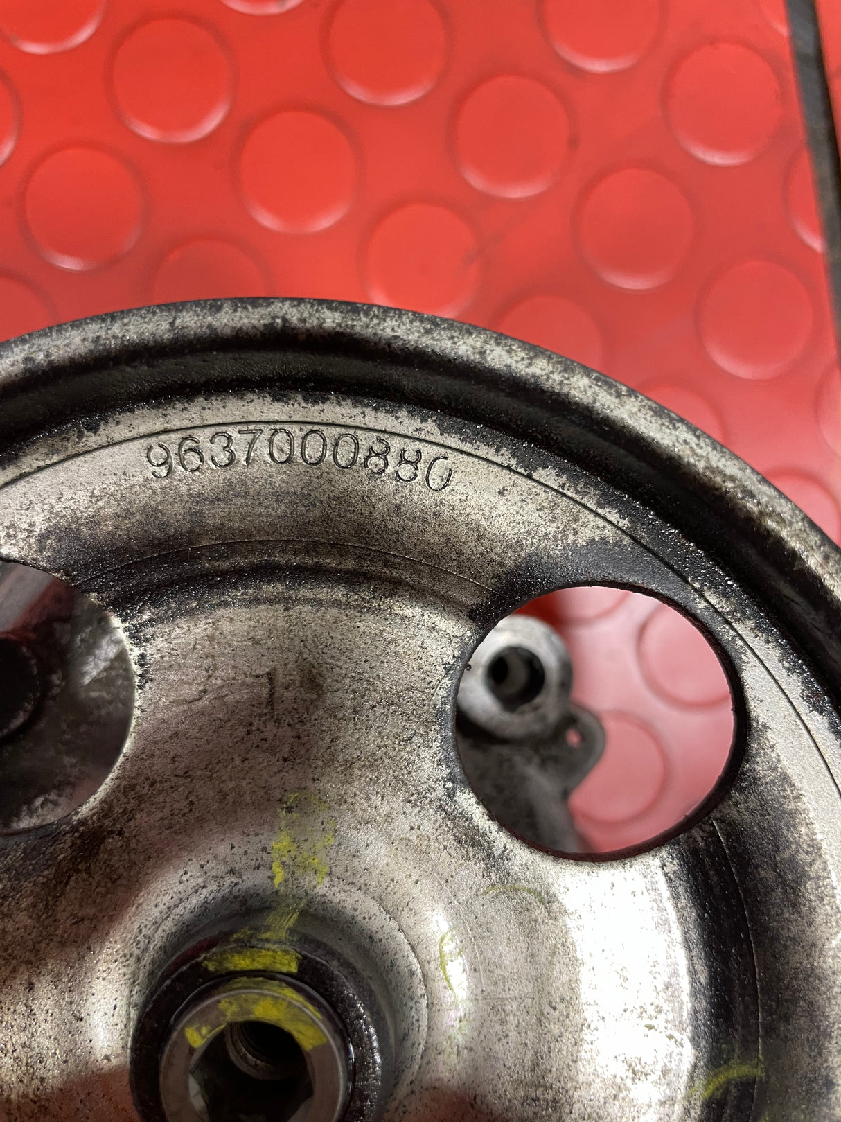 Citroen Berlingo/Peugeot Partner  POWER STEERING PUMP 2008-2011  P/N 9637000880