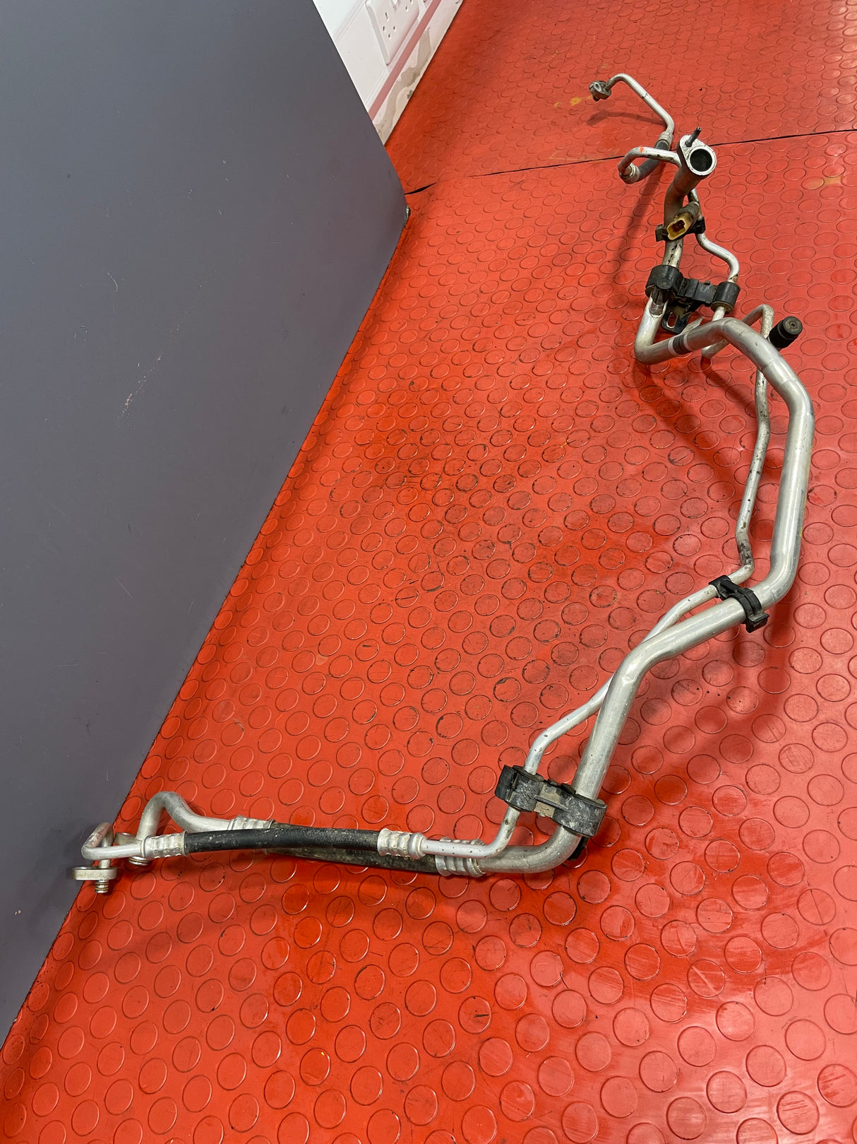 Citroen Berlingo/Peugeot Partner/Vauxhall Combo/Toyota Proace City AIR CONDITIONING PIPES 2019-2024 P/N 9831702180