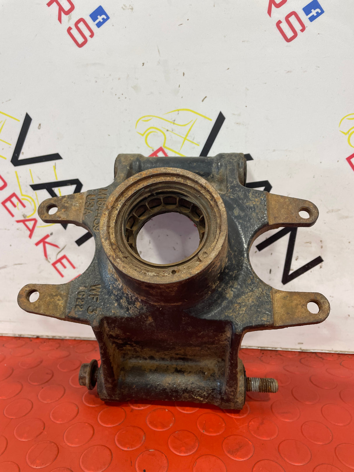 John  Deere Gator REAR D/S STUB 2014 P/N M164439