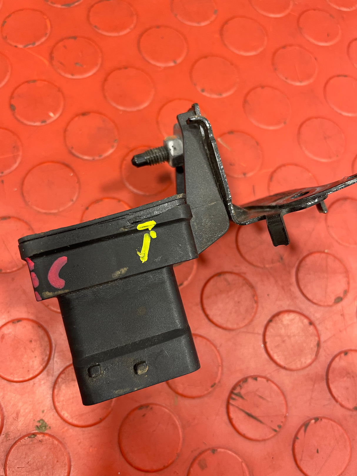 Renault Trafic GLOW PLUG RELAY 2022 P/N 110675590R