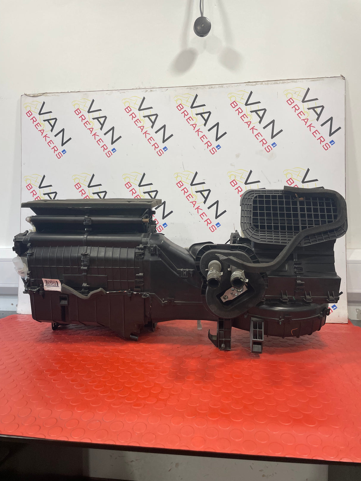 Nissan Navara HEATER MATRIX UNIT  2.3 D23 NP300 MK3  (Damaged-See Photos)2015-2021  P/N 27760-5KJ4D