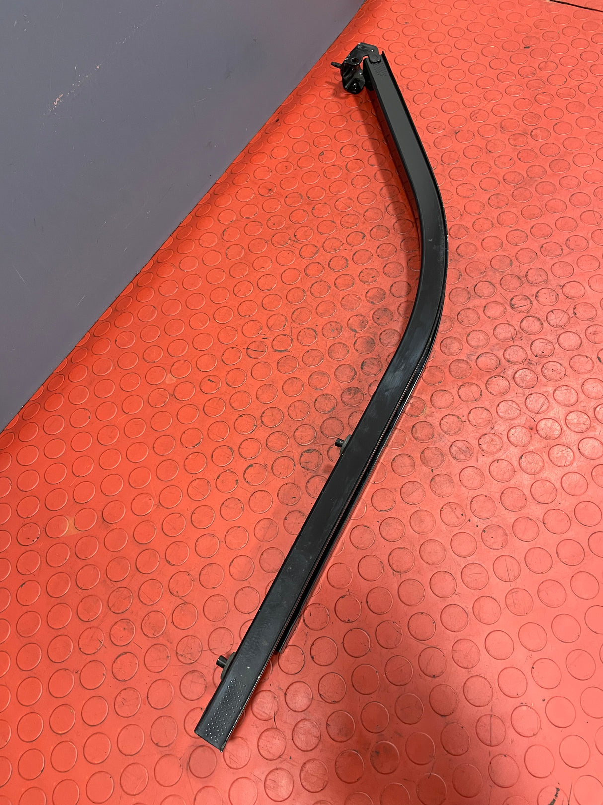 Citroen Berlingo SLIDING DOOR LOWER RAILING Passenger's Side 2019-2024 P/N 9816966680