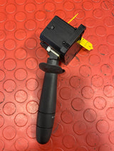 Renault Trafic/Vauxhall Vivaro WINDSHIELD WIPERS CONTROL SWITCH LEVER 2001-2014 P/N 91167047E - 1