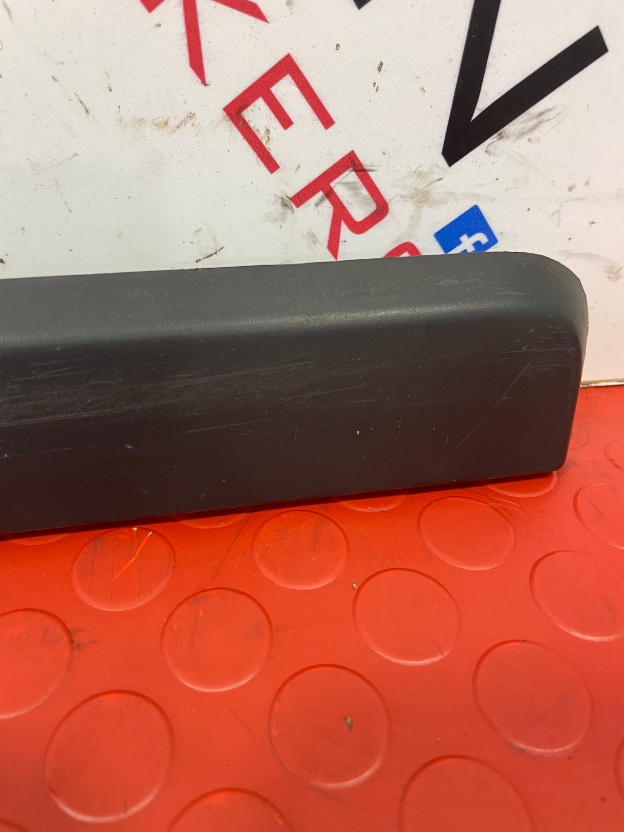 Volkswagen Crafter NUMBER PLATE LIGHT TRIM WITH LIGHTS  P/N 7C0827329