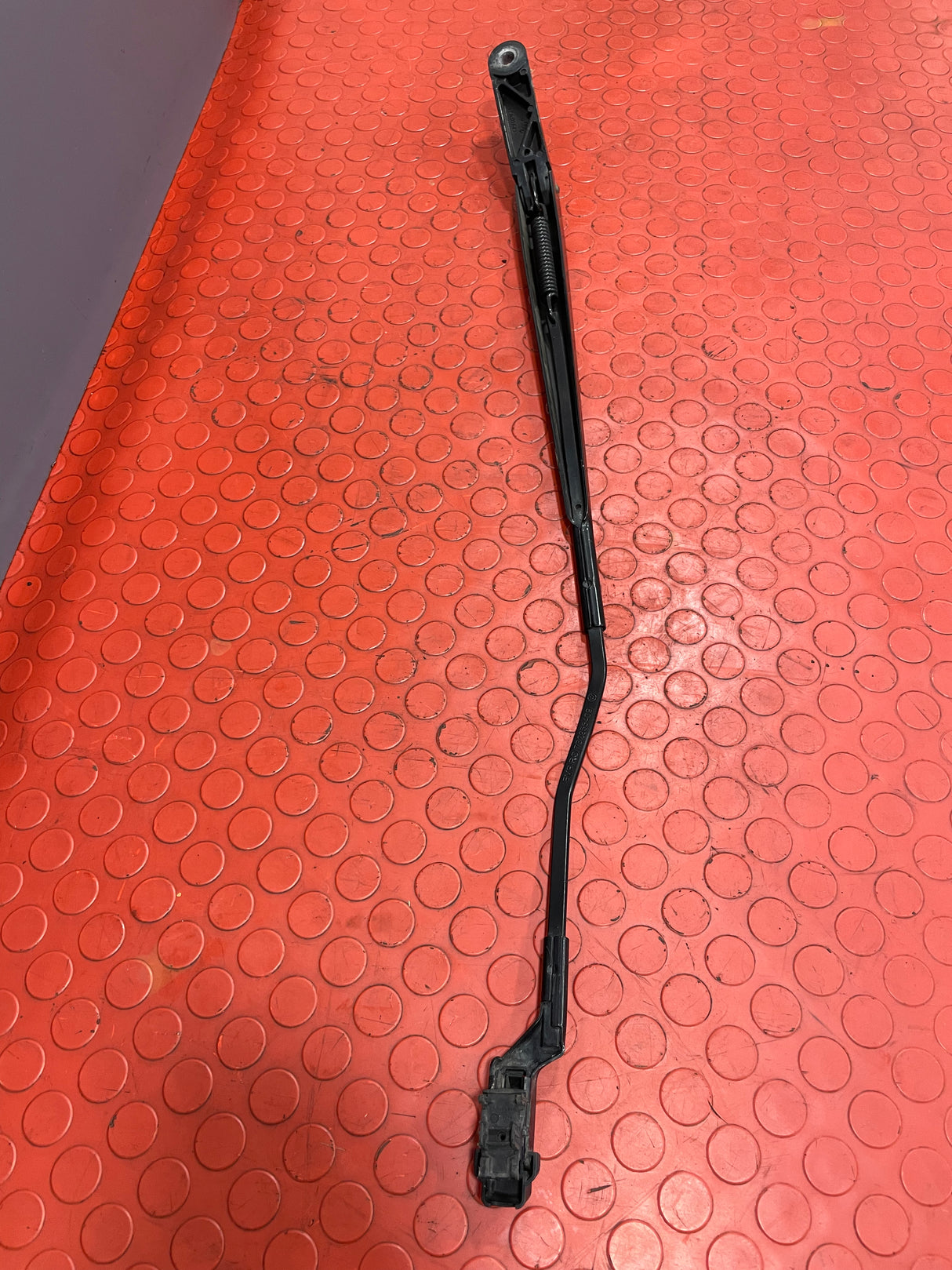 Volkswagen Crafter WIPER ARM Passenger's Side 2017-2023 P/N 7C2955409