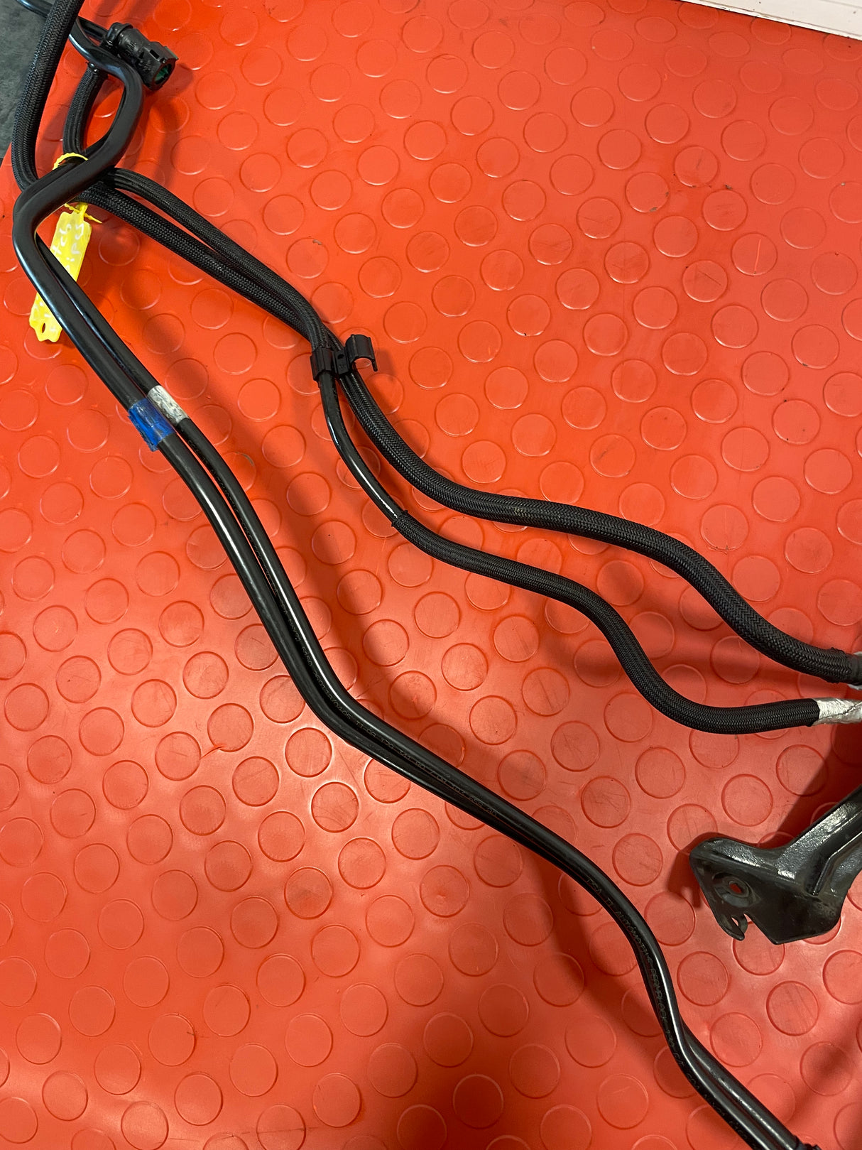Citroen Dispatch Peugeot Expert Toyota Proace Vauxhall Vivaro DUAL FUEL PIPES 1.6HDI P/N 9819365880