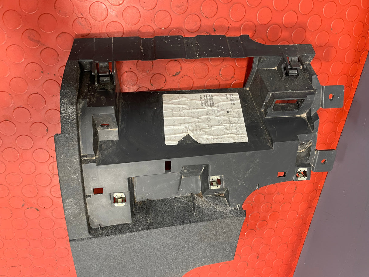 Volkswagen Caddy LOWER DASHBOARD DRIVER SIDE PANEL MK3 2013 P/N 2K6858365