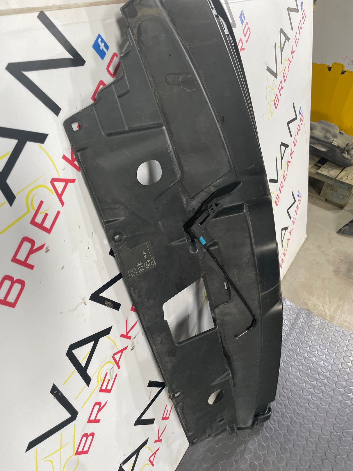 Renault Trafic FRONT GRILLE  BLACK 2014-2017 P/N 623108673R