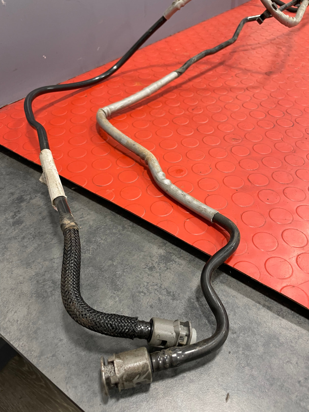 Citroen Berlingo/Peugeot Partner/Toyota Proace City/Vauxhall Combo COMPLETE FUEL LINE PIPES 1.5 HDI 2019-2024 P/N 9829049780 / 9819959180