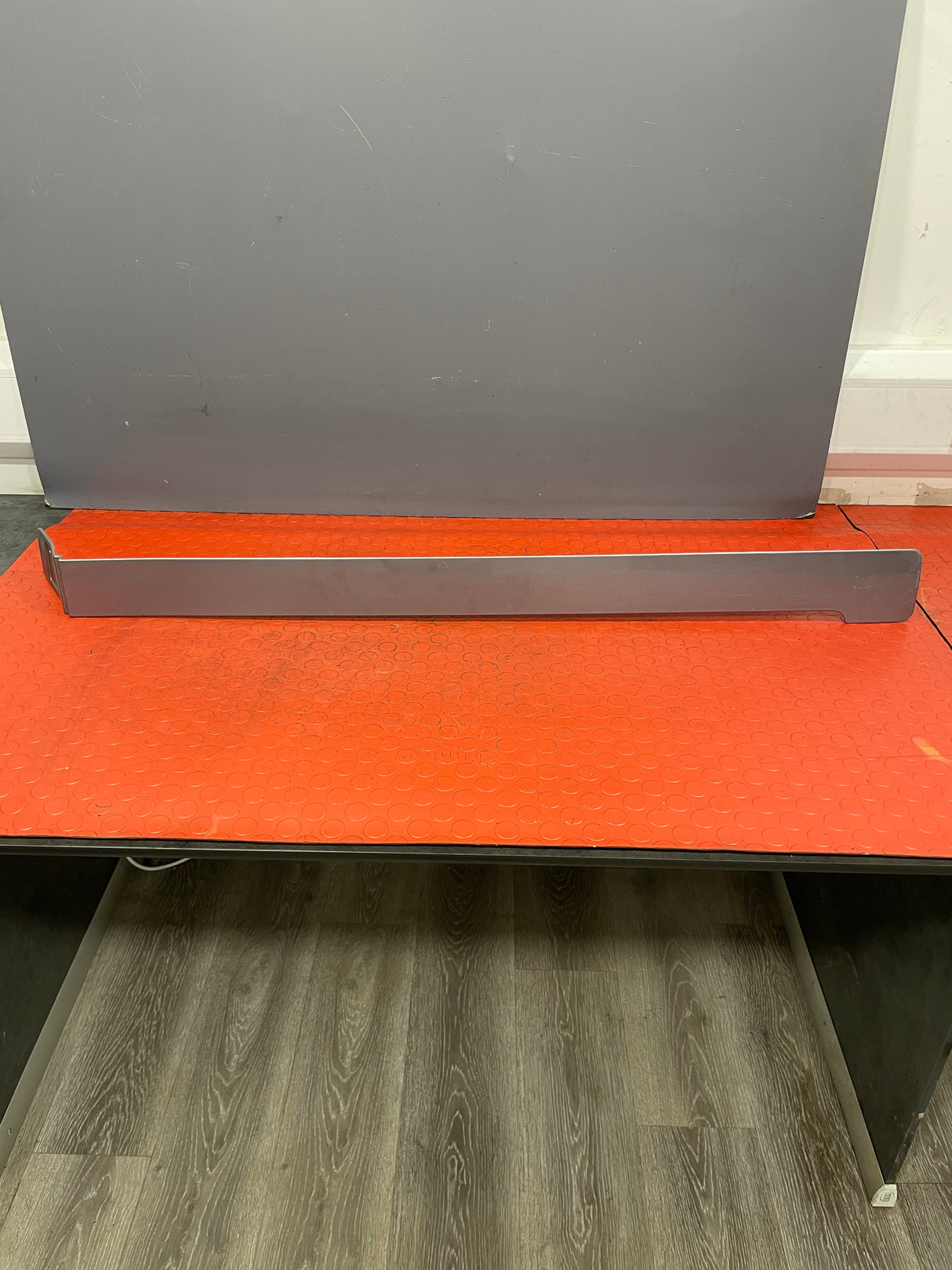 Vauxhall Vivaro/Citroen Dispatch/Peugeot Expert/Toyota Proace/Fiat Scudo DOOR RUNNER MOULDING COVER Passenger's Side (GREY) 2016-2024 P/N 9808384380