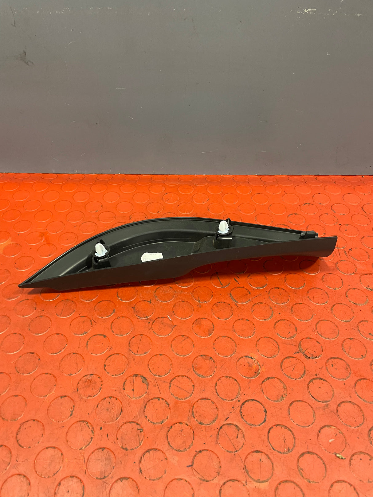 Vauxhall Vivaro/Citroen Dispatch/Peugeot Expert/Toyota Proace/Fiat Scudo INTERIOR WINDOW TRIM Driver's Side 2016-2024 P/N 98089934