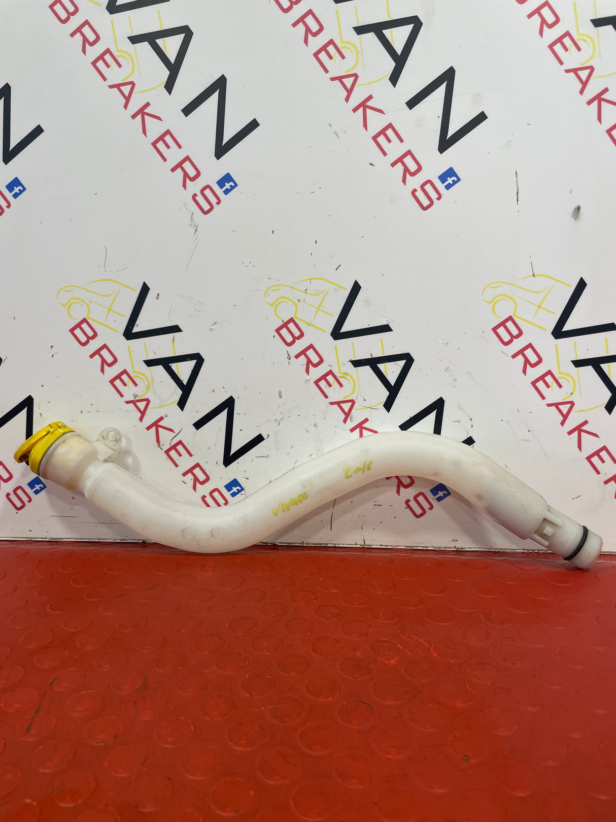 Renault Trafic MK3/Vauxhall Vivaro B/Nissan NV300 WINDSCREEN WASHER BOTTLE NECK 2014-2019 P/N 289150497R