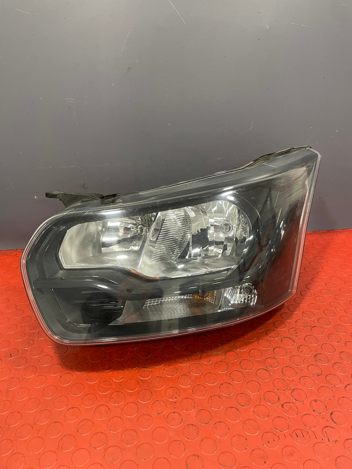 Ford Transit HEADLIGHT ASSEMBLY BLACK INTERIOR Passenger's Side (with Visible Lens Scratches) MK8 2.0 P/N GK3113W030AA / BK3113W030B
