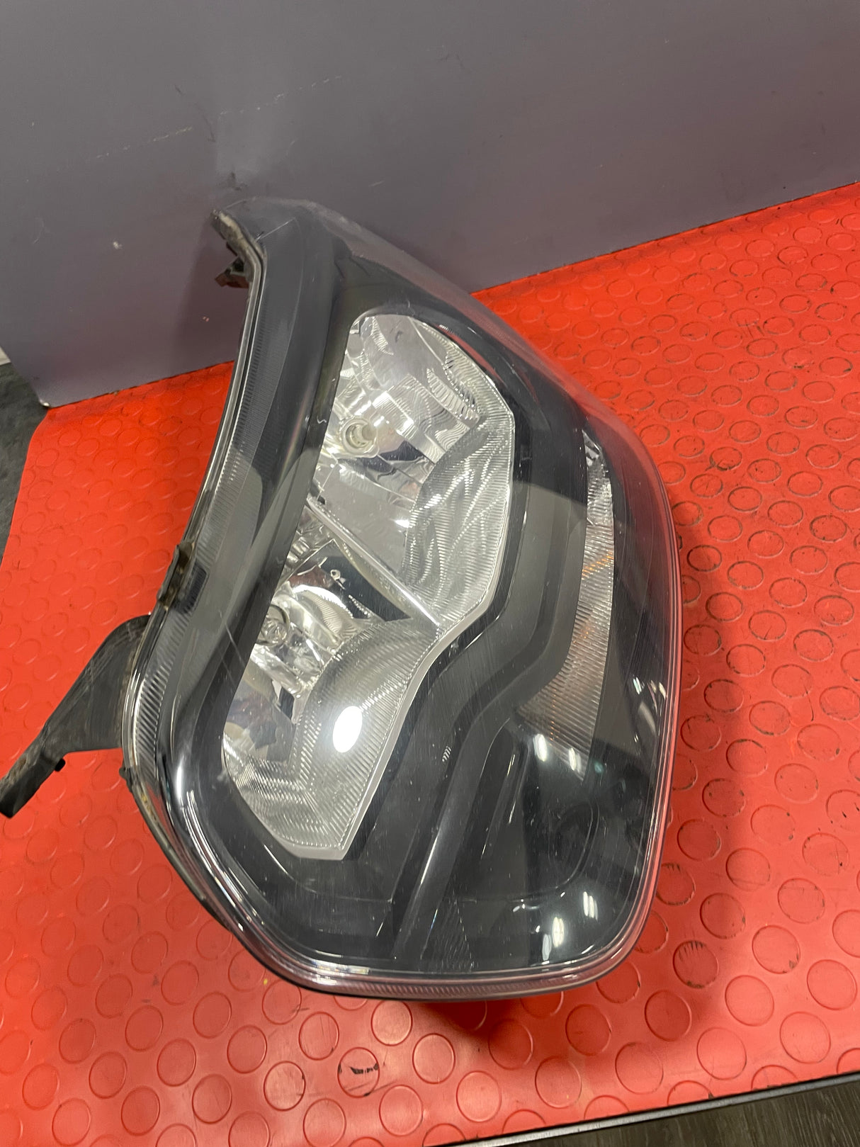 Ford Transit HEADLIGHT ASSEMBLY BLACK INTERIOR Passenger's Side (with Visible Lens Scratches) MK8 2.0 P/N GK3113W030AA / BK3113W030B