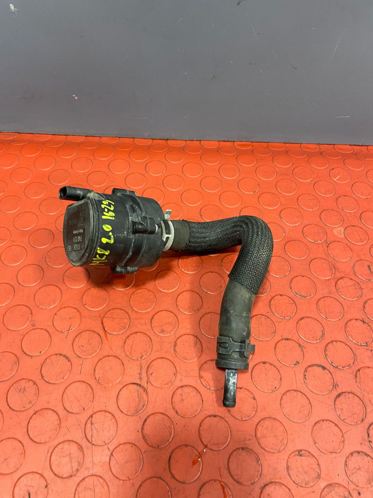 Ford Transit AUXILIARY COOLANT PUMP/WATER PUMP 2.0 MK8 2016-2023 P/N KK2118D473BE