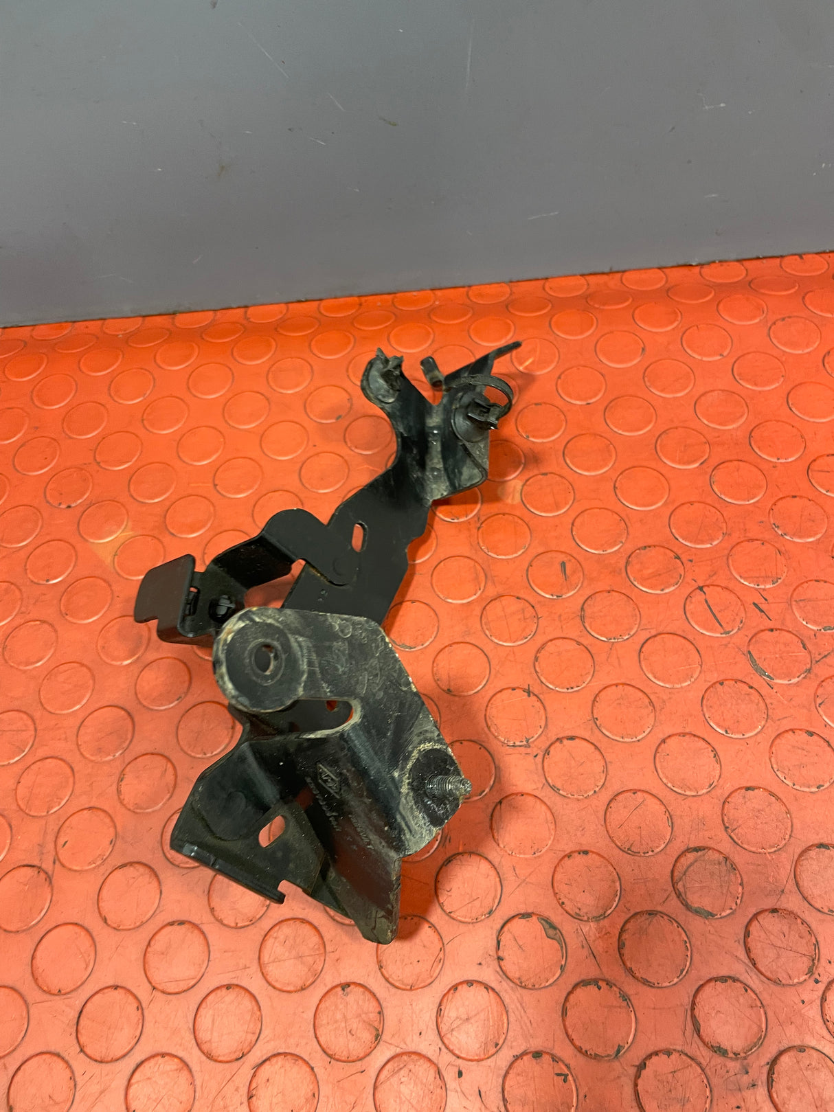 Renault Trafic ENGINE SUPPORT MOUNT BRACKET 2.0 2022 P/N 226760614R