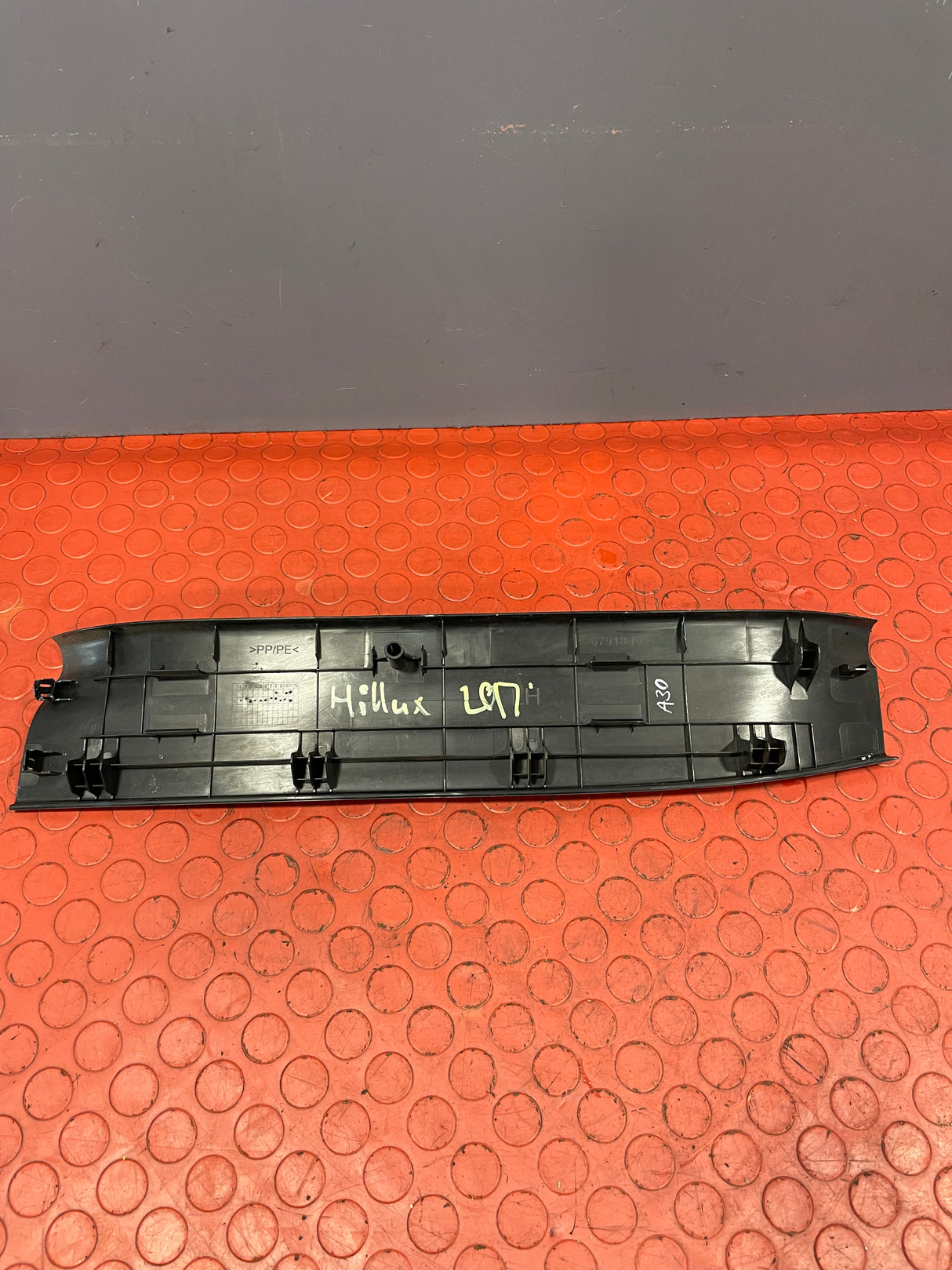 Toyota Hilux Invincible INNER CHROME THRESHOLD DOOR SILL TRIM Passenger's Side 2016-2023 P/N 67918KK010