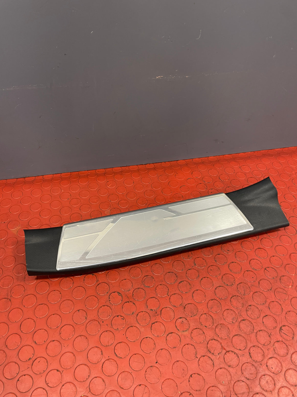 Toyota Hilux Invincible INNER CHROME THRESHOLD DOOR SILL TRIM Passenger's Side 2016-2023 P/N 67918KK010