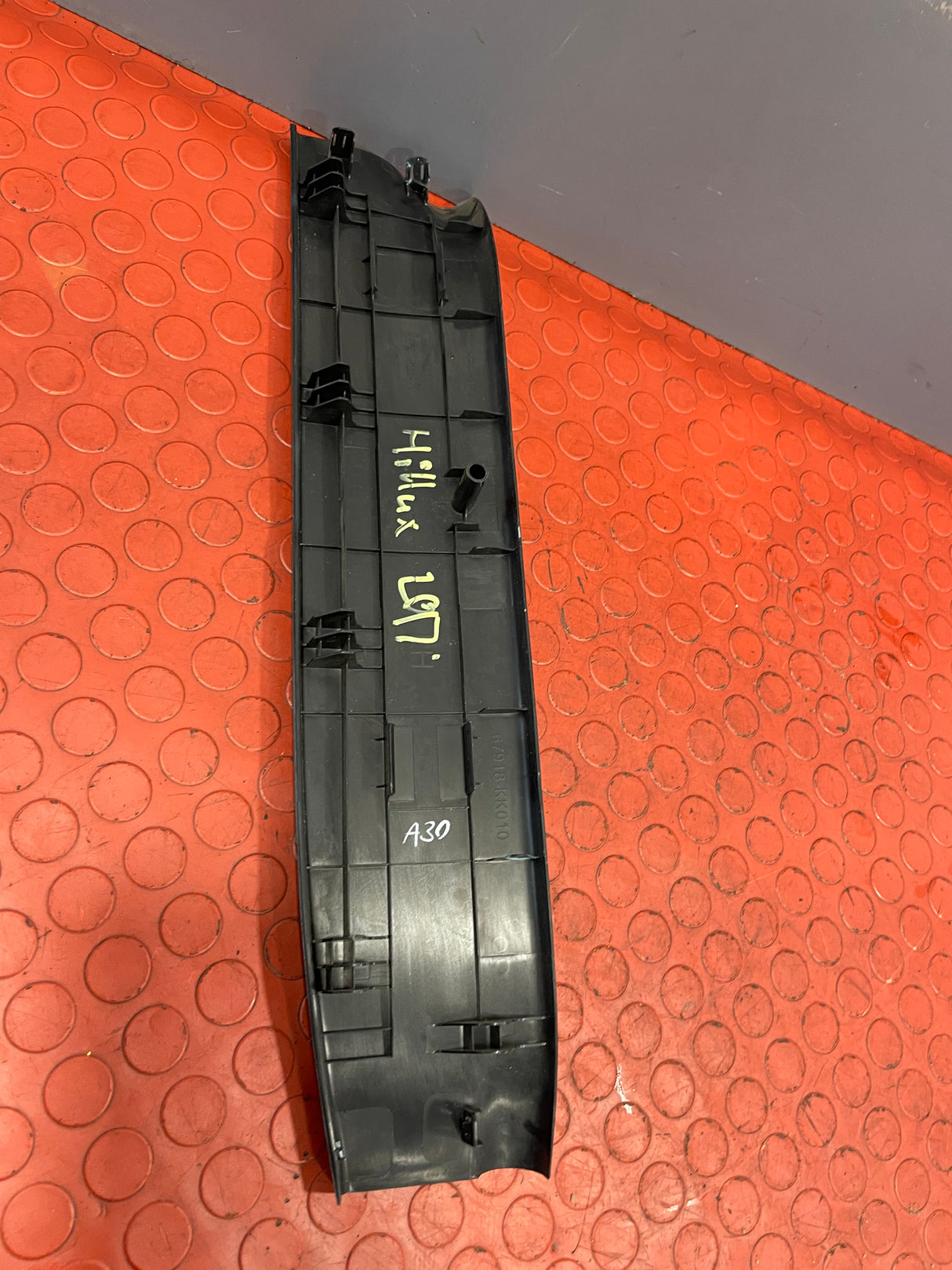 Toyota Hilux Invincible INNER CHROME THRESHOLD DOOR SILL TRIM Passenger's Side 2016-2023 P/N 67918KK010