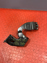 Vauxhall Vivaro/Citroen Dispatch/Peugeot Expert/Toyota Proace/Fiat Scudo CENTRE SLIDING DOOR ROLLER LEFT SIDE 2016-2024 P/N 9808074980