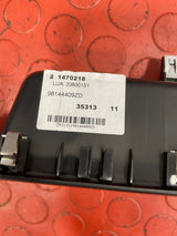 Vauxhall Vivaro/Citroen Dispatch/Peugeot Expert/Toyota Proace/Fiat Scudo PASSENGER'S SIDE WINDOW CONTROL SWITCH 2016-2024 P/N 98144409ZD