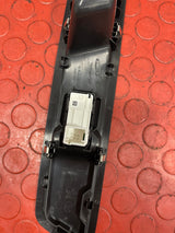 Vauxhall Vivaro/Citroen Dispatch/Peugeot Expert/Toyota Proace/Fiat Scudo PASSENGER'S SIDE WINDOW CONTROL SWITCH 2016-2024 P/N 98144409ZD
