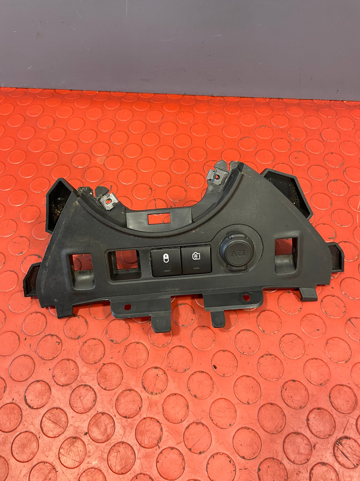 Citroen Berlingo/Peugeot Partner CENTRAL LOCKING SWITCH PANEL 2011-2018 P/N 9680932177 - 1