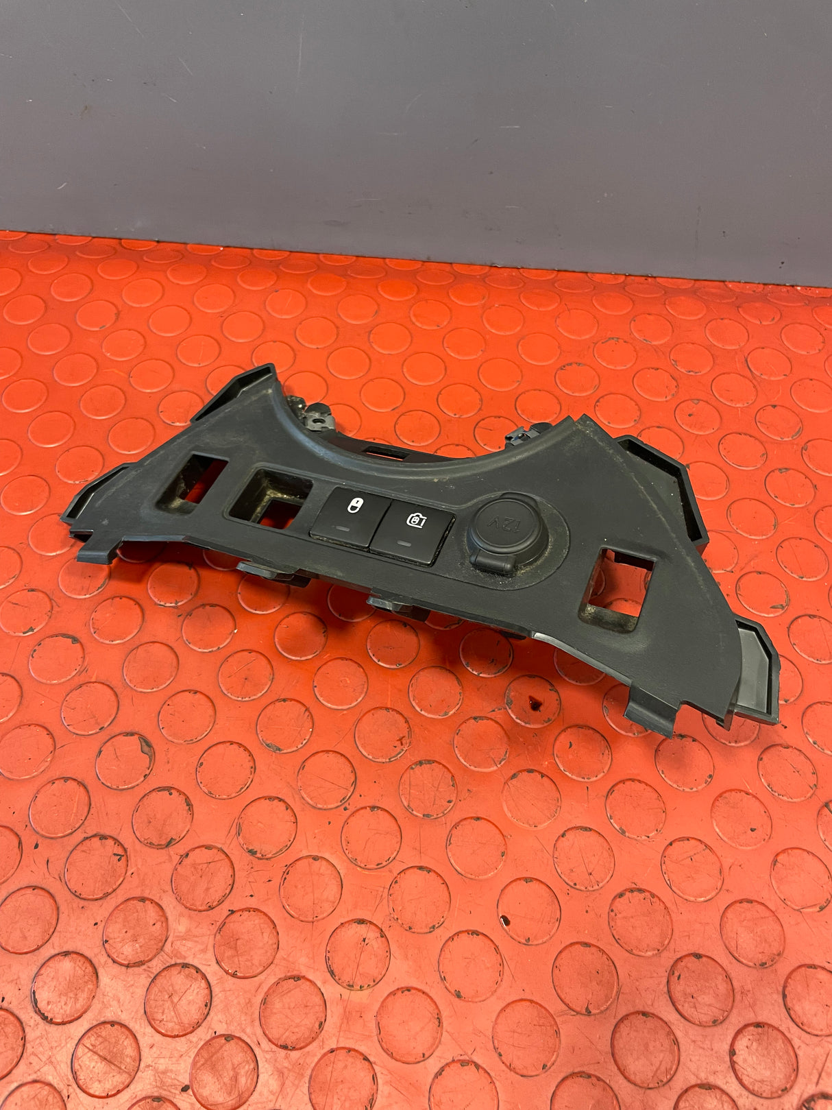 Citroen Berlingo/Peugeot Partner CENTRAL LOCKING SWITCH PANEL 2011-2018 P/N 9680932177 - 1