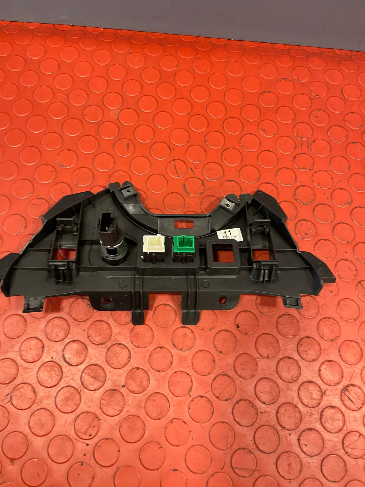 Citroen Berlingo/Peugeot Partner CENTRAL LOCKING SWITCH PANEL 2011-2018 P/N 9680932177 - 1