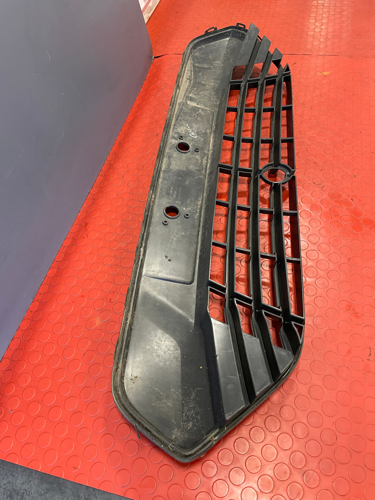 Ford Transit Custom MIDDLE GRILL 2013-2018 P/N BK2117B968ABW