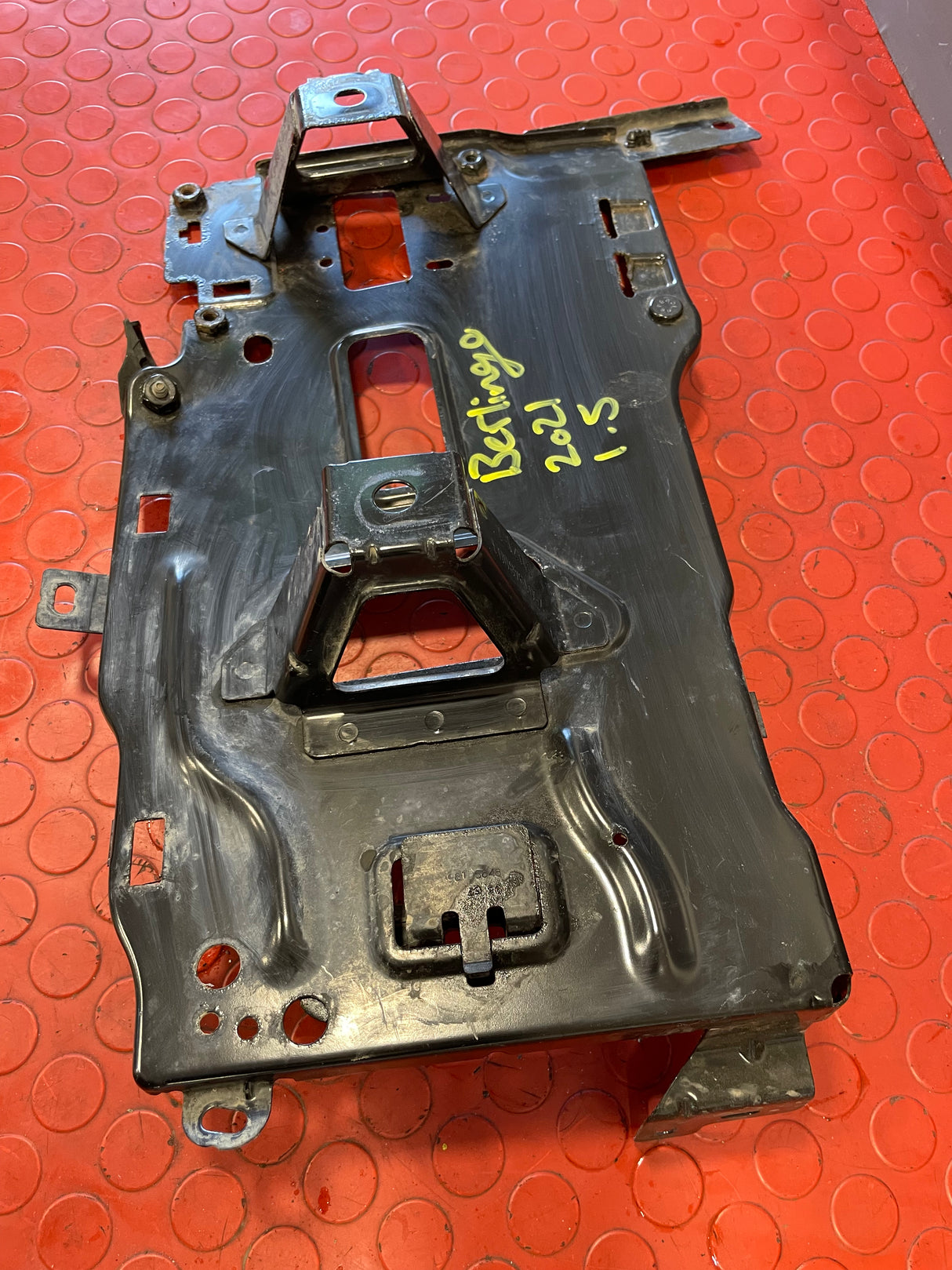 Citroen Berlingo/Peugeot Partner/Vauxhall Combo/Toyota Proace City BATTERY HOLDER AND BRACKET 1.5 2019-2024 P/N 9815288480-1