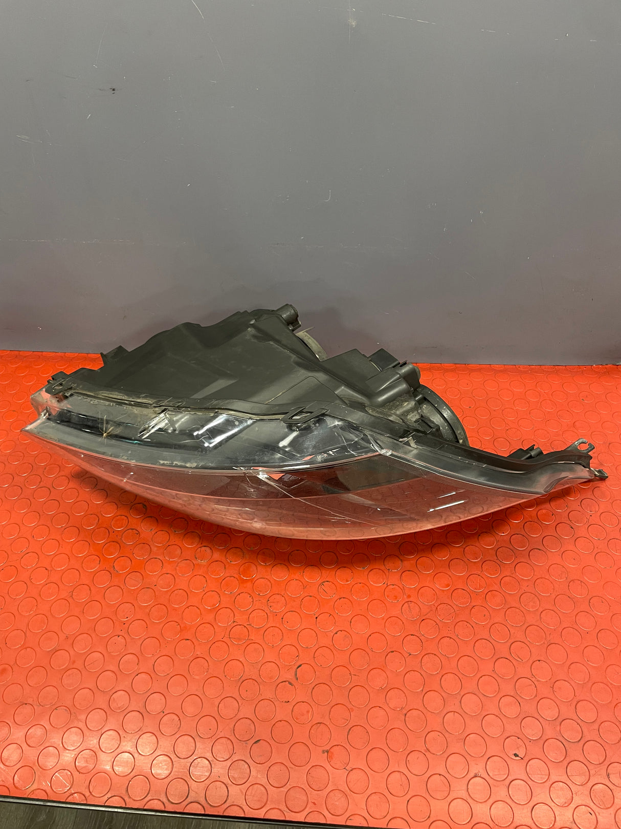 Ford Transit Custom HEADLIGHT ASSEMBLY Driver's Side Black Interior 2013-2016 P/N BK2113W029AG