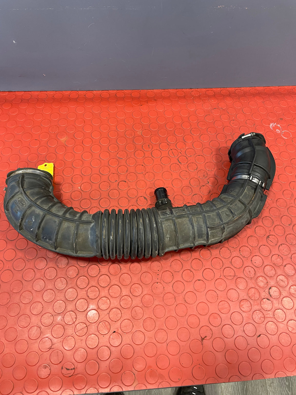 Ford Transit AIR INTAKE PIPE/HOSE 2.2 FWD 2007-2018 P/N CC119C623CG